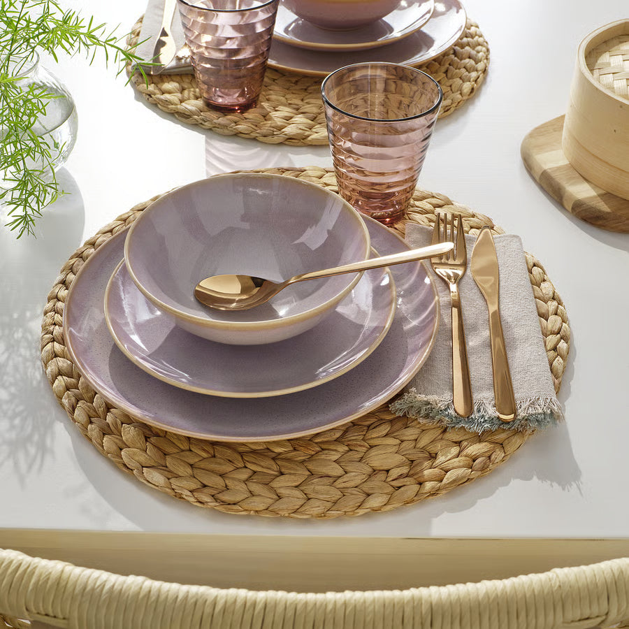 dinnerware’s simple