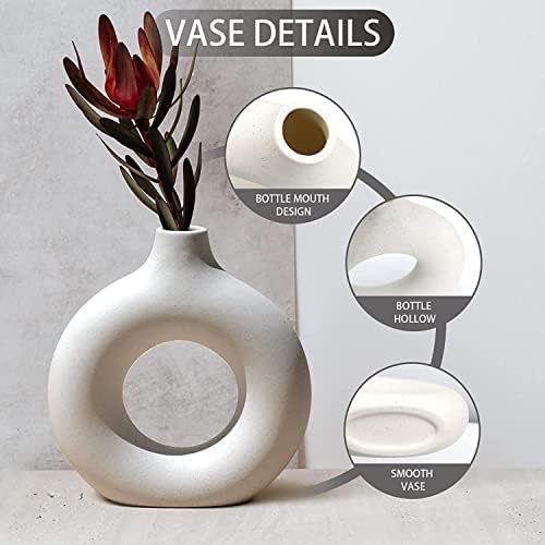 hop The White Ceramic Ring Vase